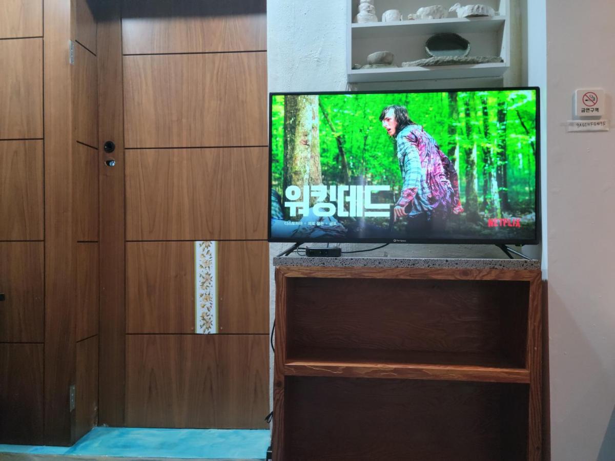 Jeju Vision House Ξενοδοχείο Εξωτερικό φωτογραφία
